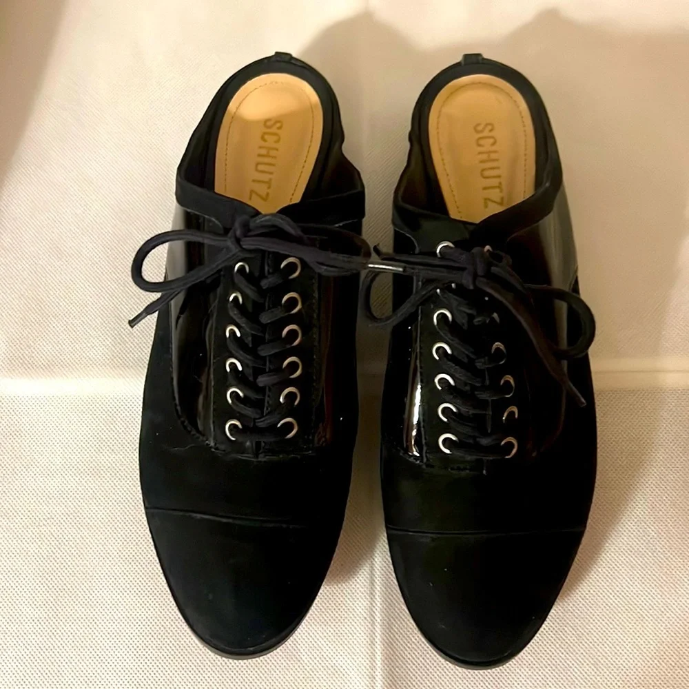 SCHUTZ. Suede Bkack Loafers. Size 8.5 NWOT
